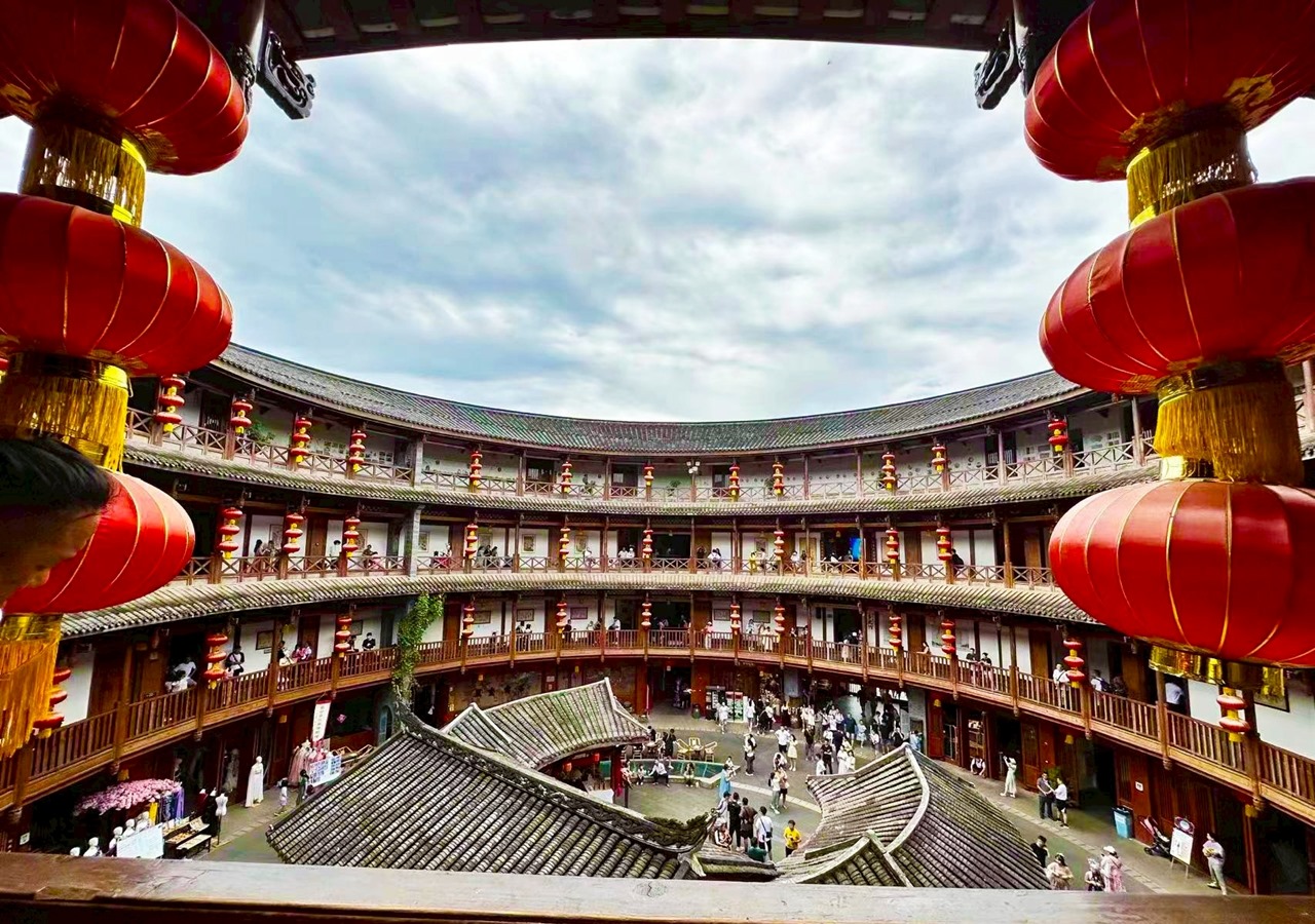 บินตรงเฉิงตู เมืองโบราณลั่วไต้ 3 วัน 2 คืน พัก 5 ดาว โดยสายการบิน Chengdu Airlines